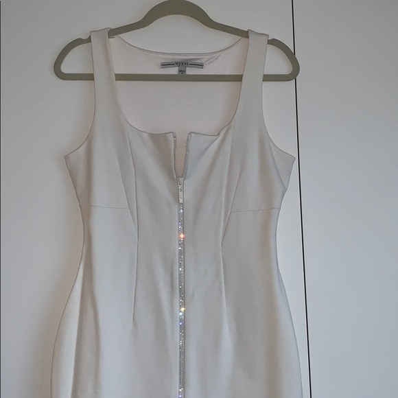 NWOT Guess off white mini dress - rhinestone zipper M - Picture 5 of 13